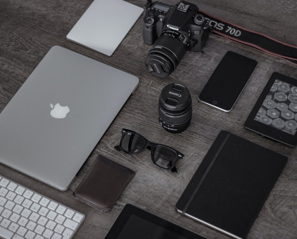 Picture of: Tech Gadgets Pictures  Download Free Images on Unsplash